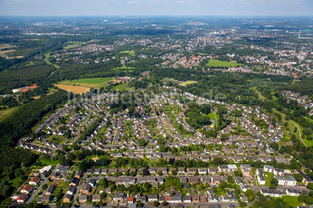 Luftbild Bochum - Wohngebiet einer Mehrfamilienhaussiedlung in Bochum im Bundesland Nordrhein-Westfalen