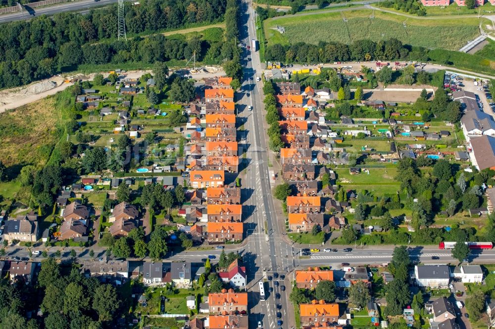 Luftbild Bottrop - Wohngebiet einer Mehrfamilienhaussiedlung in Bottrop im Bundesland Nordrhein-Westfalen