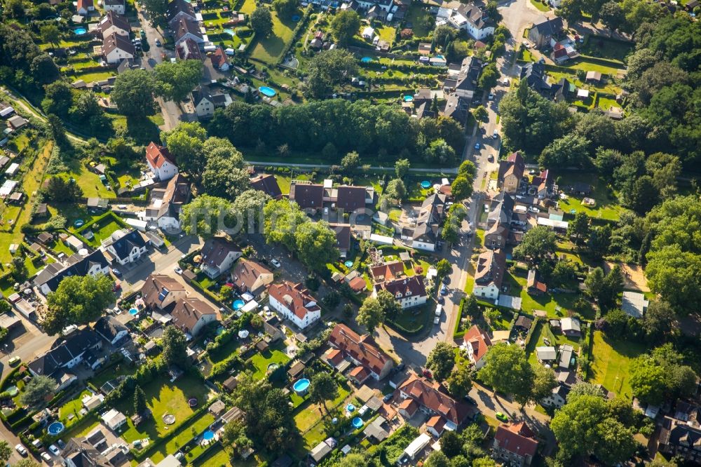 Luftaufnahme Bottrop - Wohngebiet einer Mehrfamilienhaussiedlung in Bottrop im Bundesland Nordrhein-Westfalen