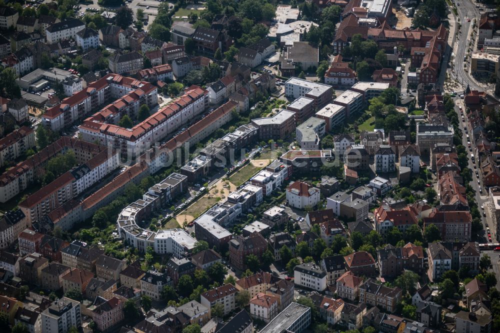 Luftbild Braunschweig - Wohngebiet der Mehrfamilienhaussiedlung in Braunschweig im Bundesland Niedersachsen, Deutschland