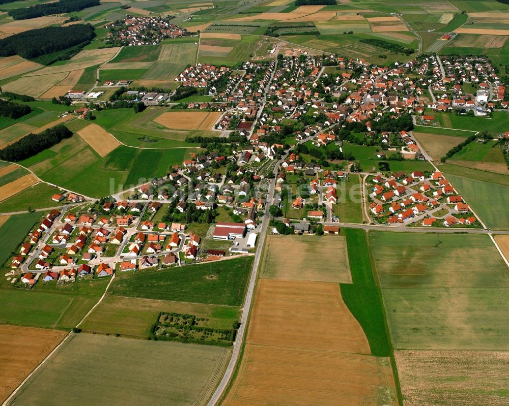 Burgoberbach von oben - Wohngebiet der Mehrfamilienhaussiedlung in Burgoberbach im Bundesland Bayern, Deutschland