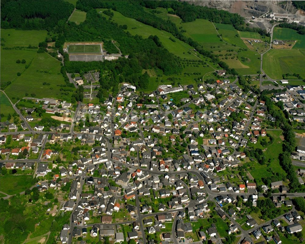 Luftaufnahme Dorndorf - Wohngebiet der Mehrfamilienhaussiedlung in Dorndorf im Bundesland Hessen, Deutschland