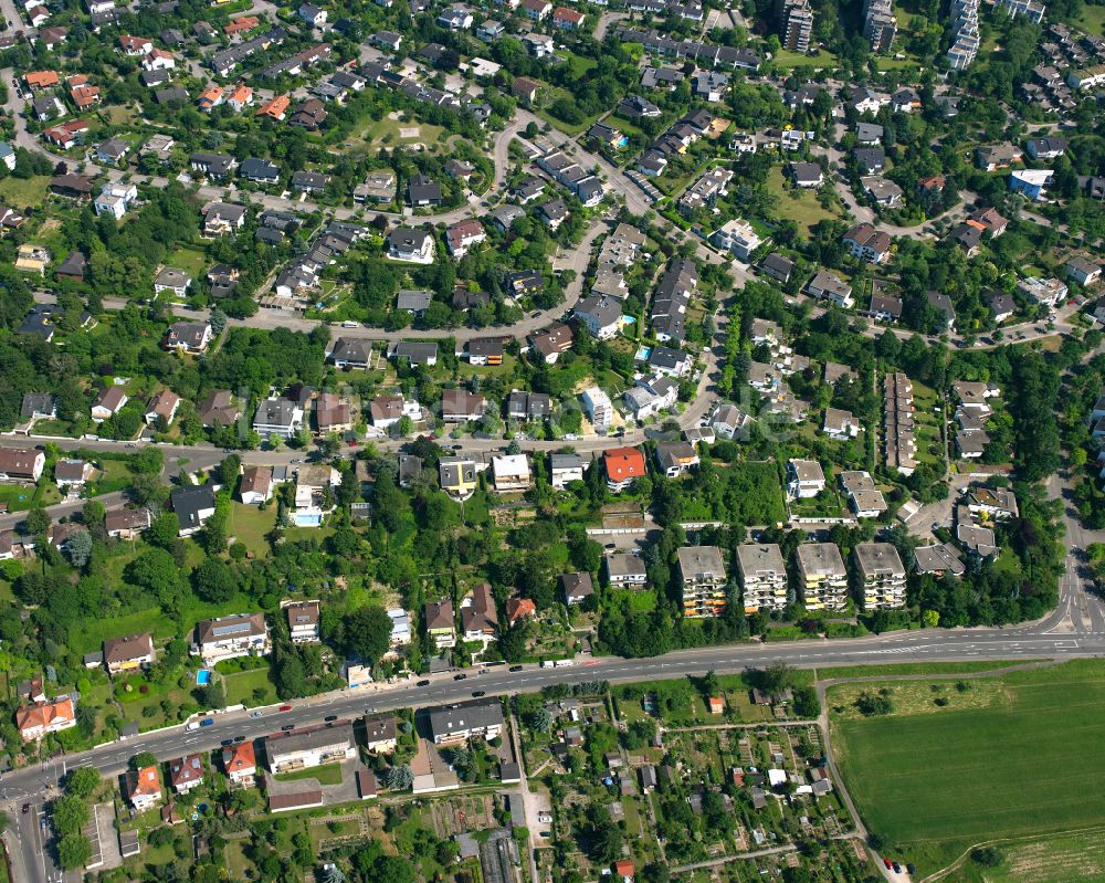 Durlach aus der Vogelperspektive: Wohngebiet der Mehrfamilienhaussiedlung in Durlach im Bundesland Baden-Württemberg, Deutschland