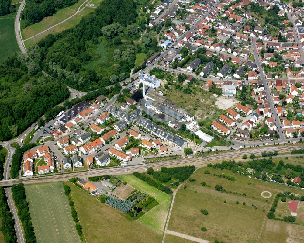 Luftbild Eggenstein - Wohngebiet der Mehrfamilienhaussiedlung in Eggenstein im Bundesland Baden-Württemberg, Deutschland