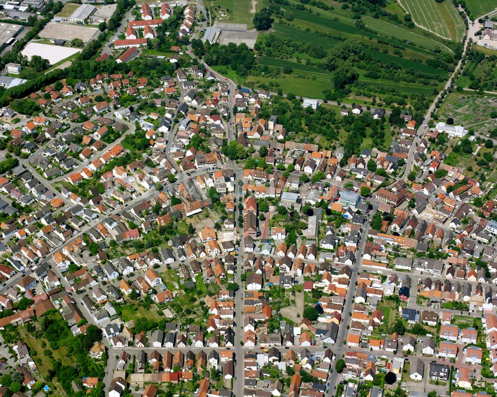 Luftbild Eggenstein - Wohngebiet der Mehrfamilienhaussiedlung in Eggenstein im Bundesland Baden-Württemberg, Deutschland