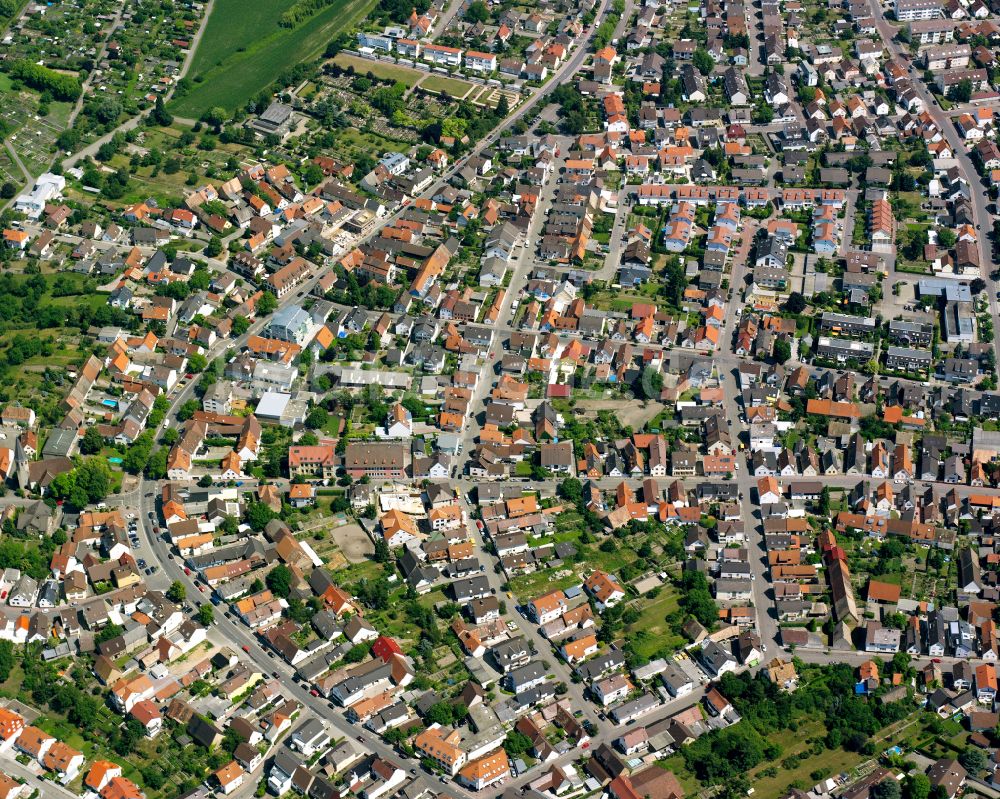 Luftbild Eggenstein - Wohngebiet der Mehrfamilienhaussiedlung in Eggenstein im Bundesland Baden-Württemberg, Deutschland