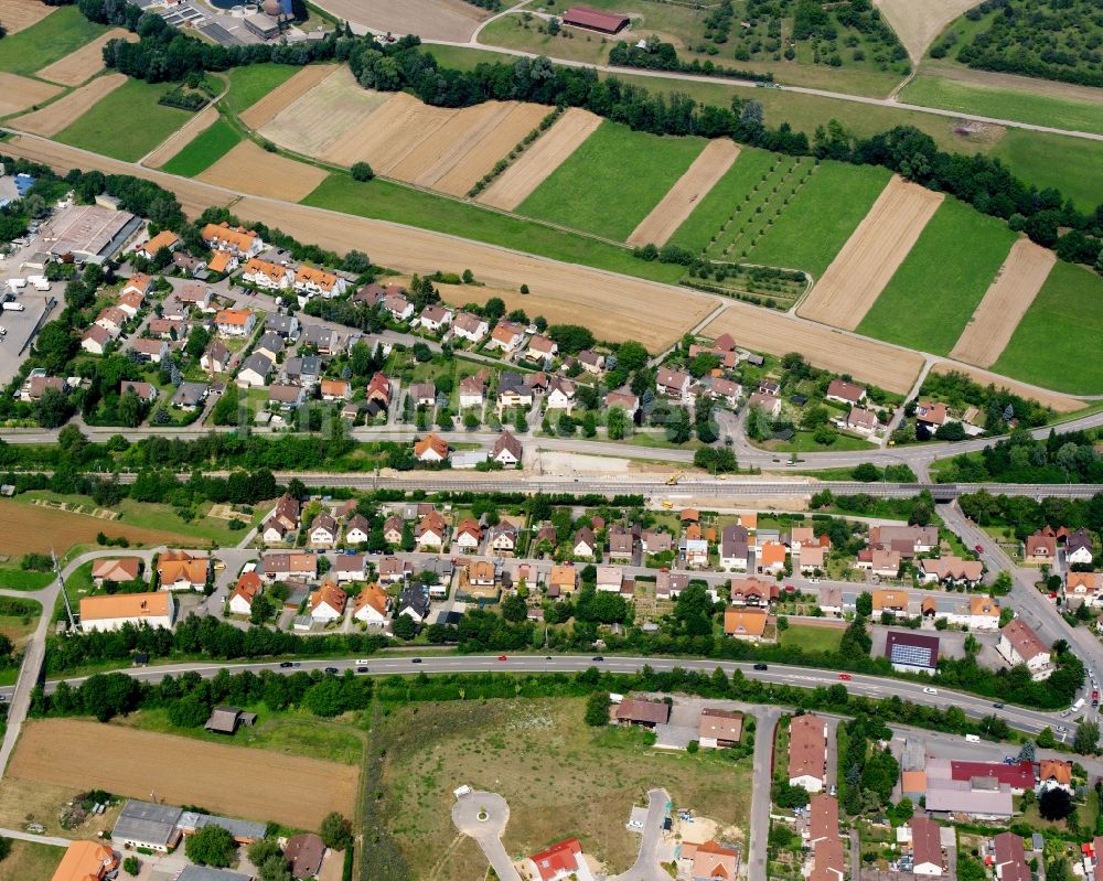 Ellhofen von oben - Wohngebiet der Mehrfamilienhaussiedlung in Ellhofen im Bundesland Baden-Württemberg, Deutschland