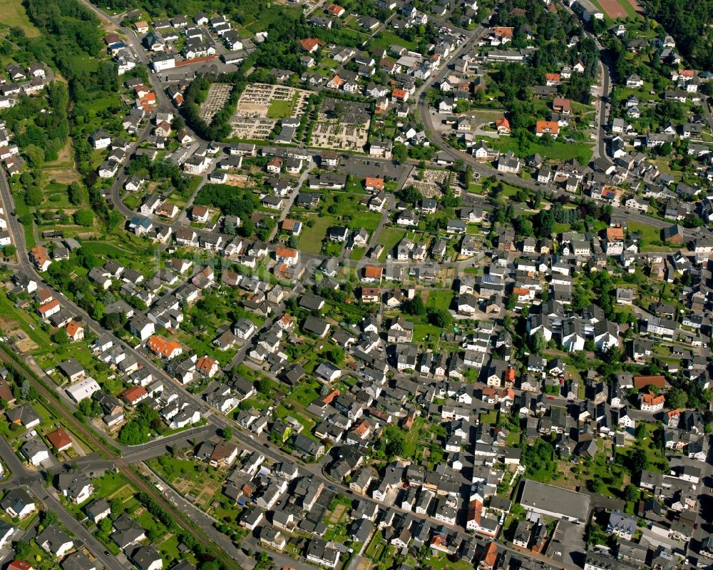 Elz aus der Vogelperspektive: Wohngebiet der Mehrfamilienhaussiedlung in Elz im Bundesland Hessen, Deutschland