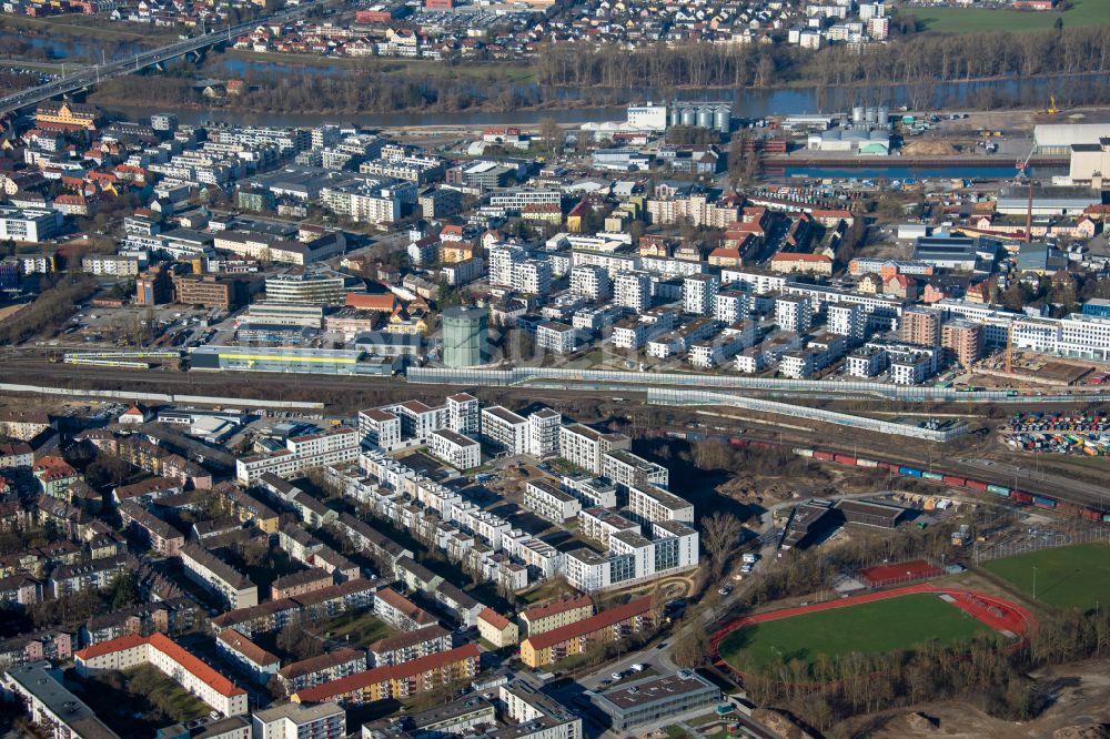 Luftbild Regensburg - Wohngebiet der Mehrfamilienhaussiedlung entlang der Edith-Stein-Straße - Aufeldstraße in Regensburg im Bundesland Bayern, Deutschland