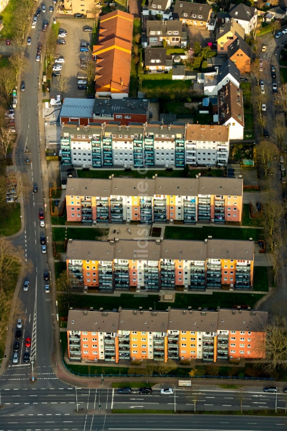 Herne aus der Vogelperspektive: Wohngebiet der Mehrfamilienhaussiedlung entlang der Horststraße in Herne im Bundesland Nordrhein-Westfalen, Deutschland