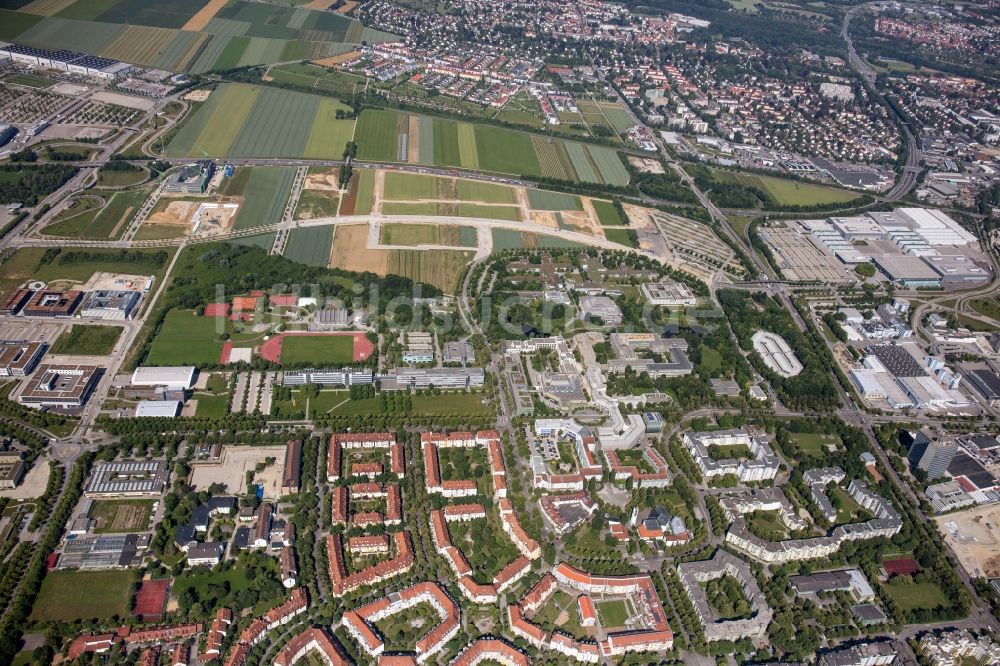 Luftbild Augsburg - Wohngebiet der Mehrfamilienhaussiedlung entlang der Josef-Priller-Straße - Professor-Messerschmitt-Straße in Augsburg im Bundesland Bayern, Deutschland