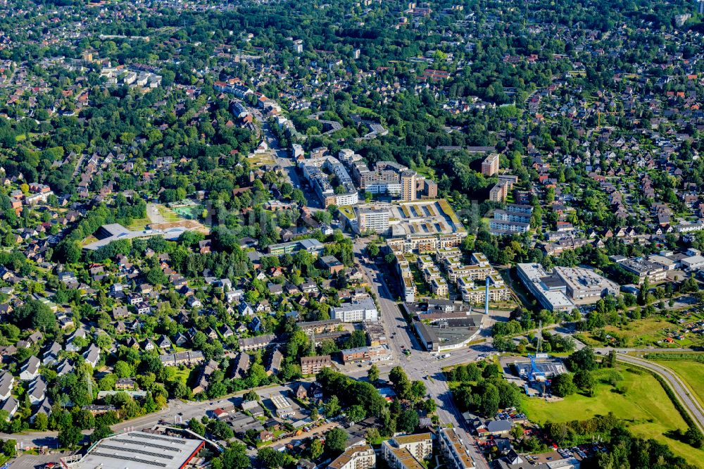 Hamburg von oben - Wohngebiet einer Mehrfamilienhaussiedlung entlang Luruper Hauptstraße in Hamburg