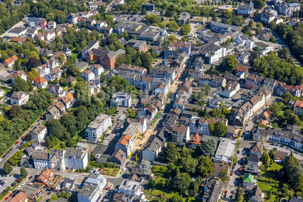 Gevelsberg aus der Vogelperspektive: Wohngebiet der Mehrfamilienhaussiedlung entlang der Mittelstraße im Ortsteil Heck in Gevelsberg im Bundesland Nordrhein-Westfalen, Deutschland