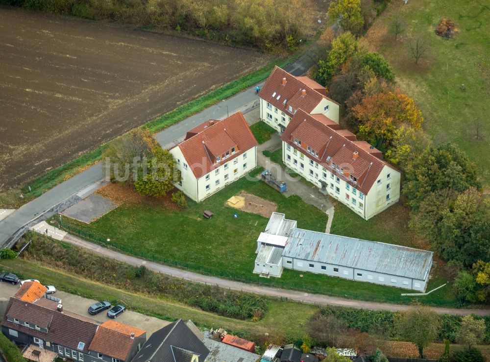 Luftaufnahme Bönen - Wohngebiet der Mehrfamilienhaussiedlung entlang der Straße Am Nordkamp in Bönen im Bundesland Nordrhein-Westfalen, Deutschland