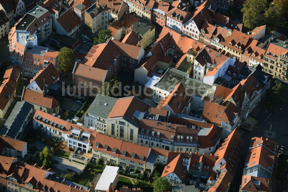 Erfurt aus der Vogelperspektive: Wohngebiet einer Mehrfamilienhaussiedlung in Erfurt im Bundesland Thüringen