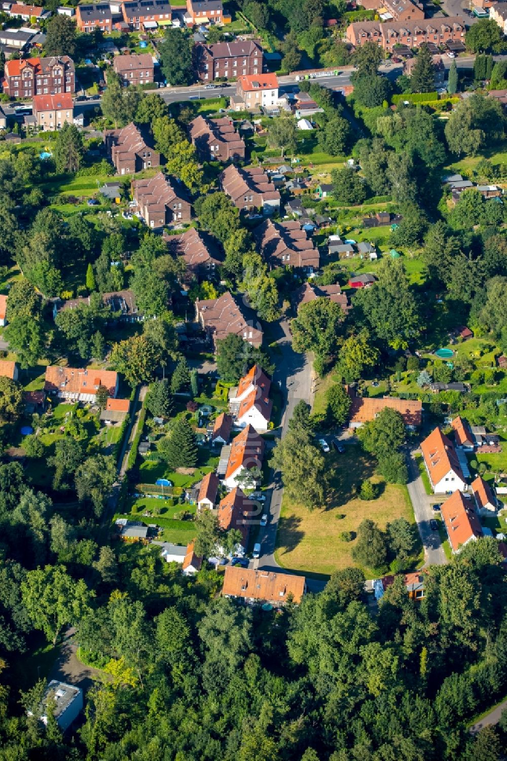 Essen aus der Vogelperspektive: Wohngebiet einer Mehrfamilienhaussiedlung in Essen im Bundesland Nordrhein-Westfalen