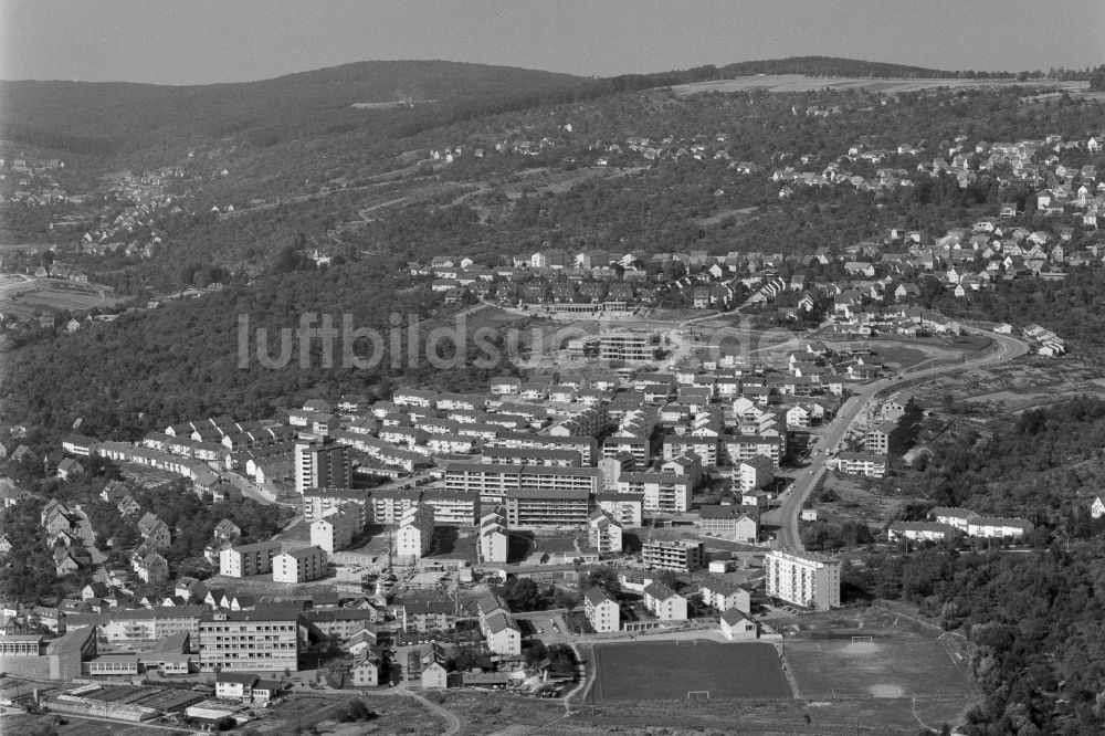 Luftaufnahme Esslingen am Neckar - Wohngebiet der Mehrfamilienhaussiedlung in Esslingen am Neckar im Bundesland Baden-Württemberg, Deutschland