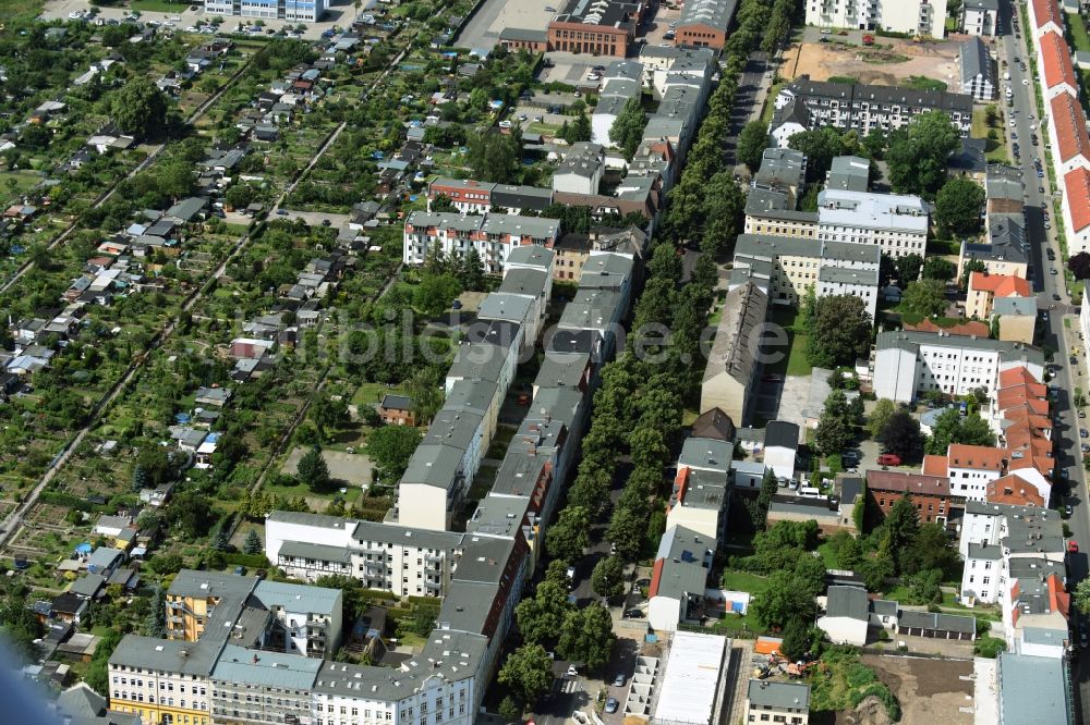 Magdeburg von oben - Wohngebiet einer Mehrfamilienhaussiedlung an der Fichtestraße in Magdeburg im Bundesland Sachsen-Anhalt