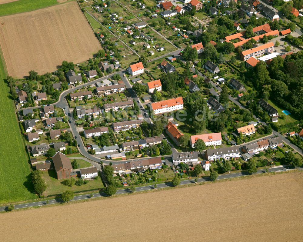 Flachstöckheim von oben - Wohngebiet der Mehrfamilienhaussiedlung in Flachstöckheim im Bundesland Niedersachsen, Deutschland