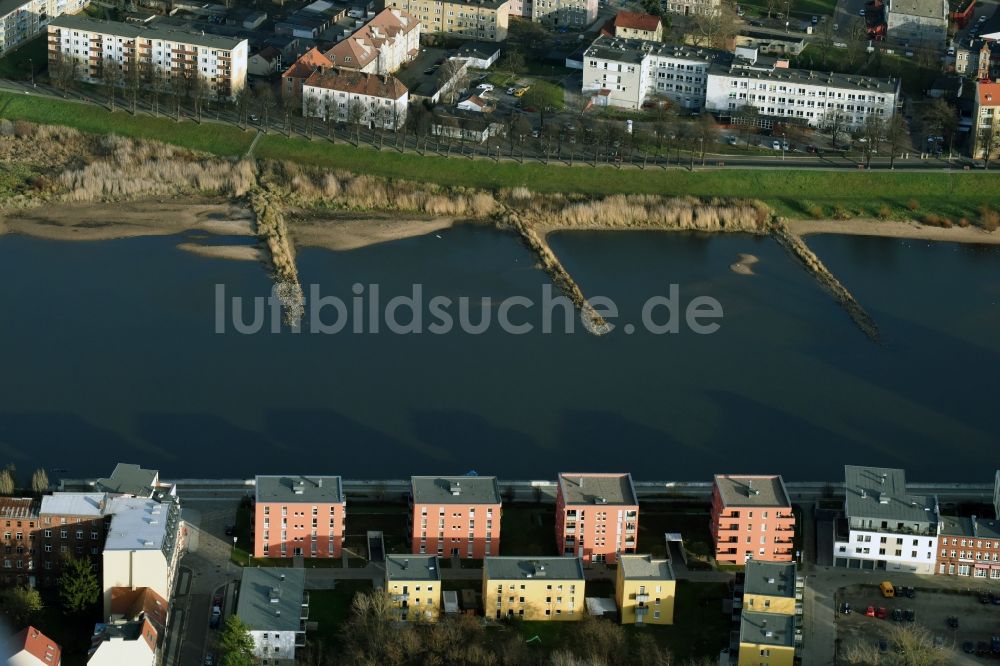 Frankfurt (Oder) aus der Vogelperspektive: Wohngebiet einer Mehrfamilienhaussiedlung in Frankfurt (Oder) im Bundesland Brandenburg