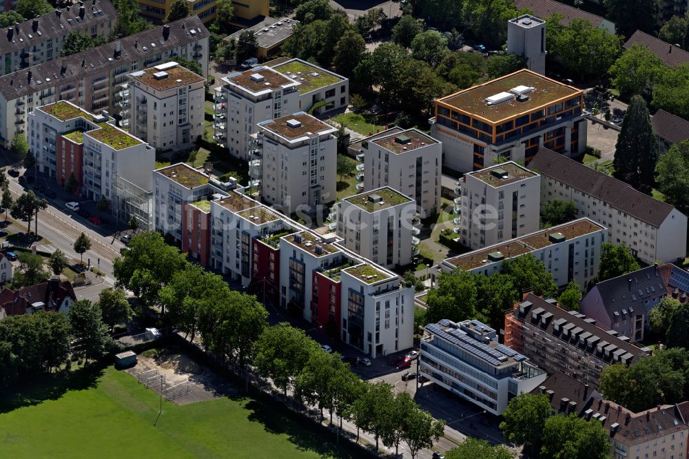 Luftaufnahme Freiburg im Breisgau - Wohngebiet der Mehrfamilienhaussiedlung in Freiburg im Breisgau im Bundesland Baden-Württemberg, Deutschland