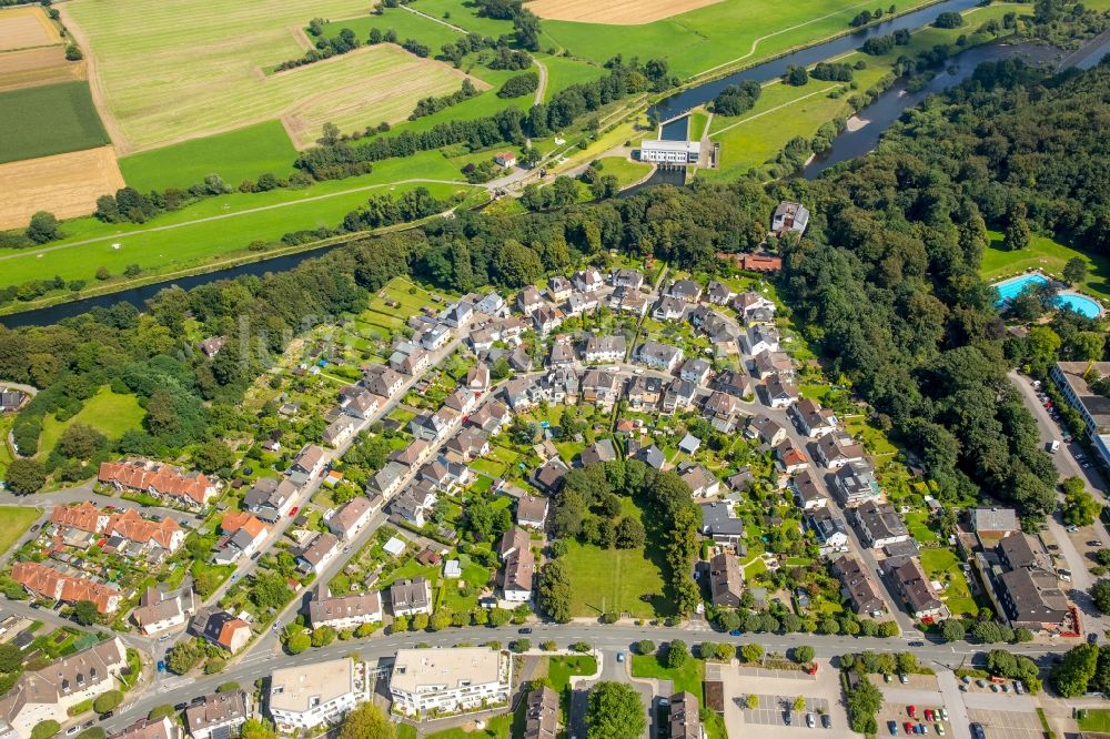 Luftaufnahme Hattingen - Wohngebiet der Mehrfamilienhaussiedlung Gartenstadt Hüttenau in Hattingen im Bundesland Nordrhein-Westfalen