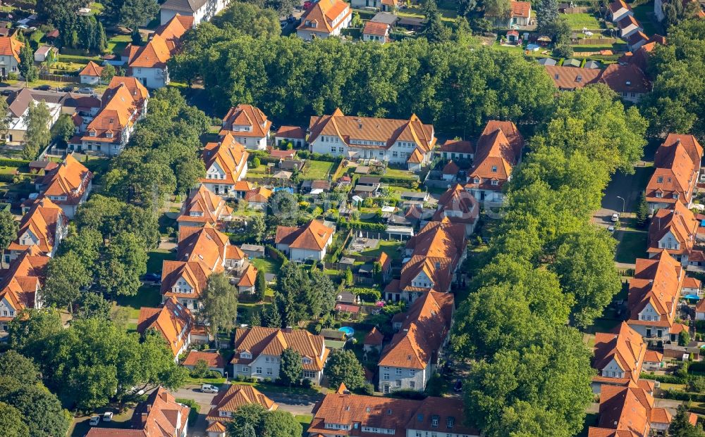 Bottrop aus der Vogelperspektive: Wohngebiet einer Mehrfamilienhaussiedlung Gartenstadt Welheim in Bottrop im Bundesland Nordrhein-Westfalen