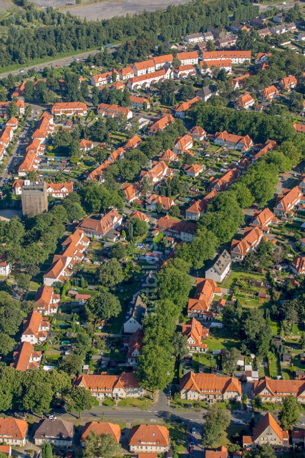 Luftaufnahme Bottrop - Wohngebiet einer Mehrfamilienhaussiedlung Gartenstadt Welheim in Bottrop im Bundesland Nordrhein-Westfalen