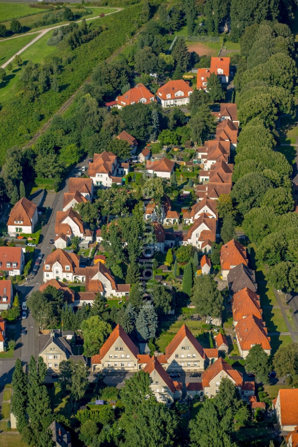 Luftbild Bottrop - Wohngebiet einer Mehrfamilienhaussiedlung Gartenstadt Welheim in Bottrop im Bundesland Nordrhein-Westfalen