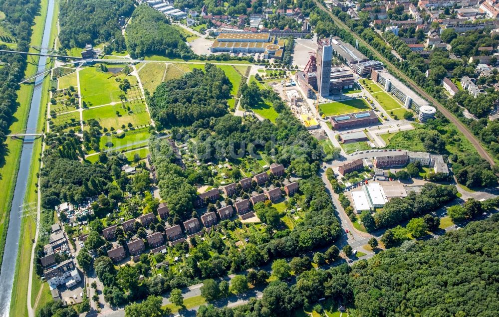 Luftaufnahme Gelsenkirchen - Wohngebiet einer Mehrfamilienhaussiedlung in Gelsenkirchen im Bundesland Nordrhein-Westfalen