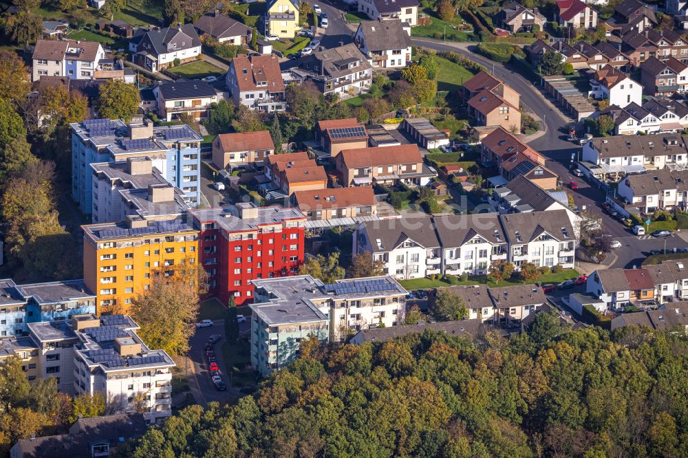 Hagen von oben - Wohngebiet einer Mehrfamilienhaussiedlung in Hagen im Bundesland Nordrhein-Westfalen