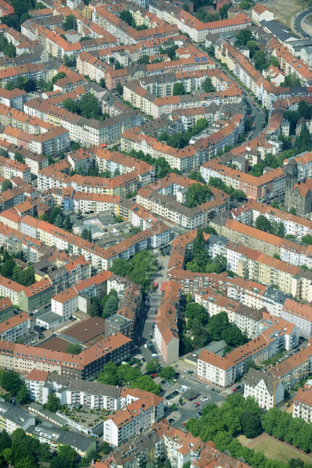 Luftbild Hannover - Wohngebiet einer Mehrfamilienhaussiedlung in Hannover im Bundesland Niedersachsen