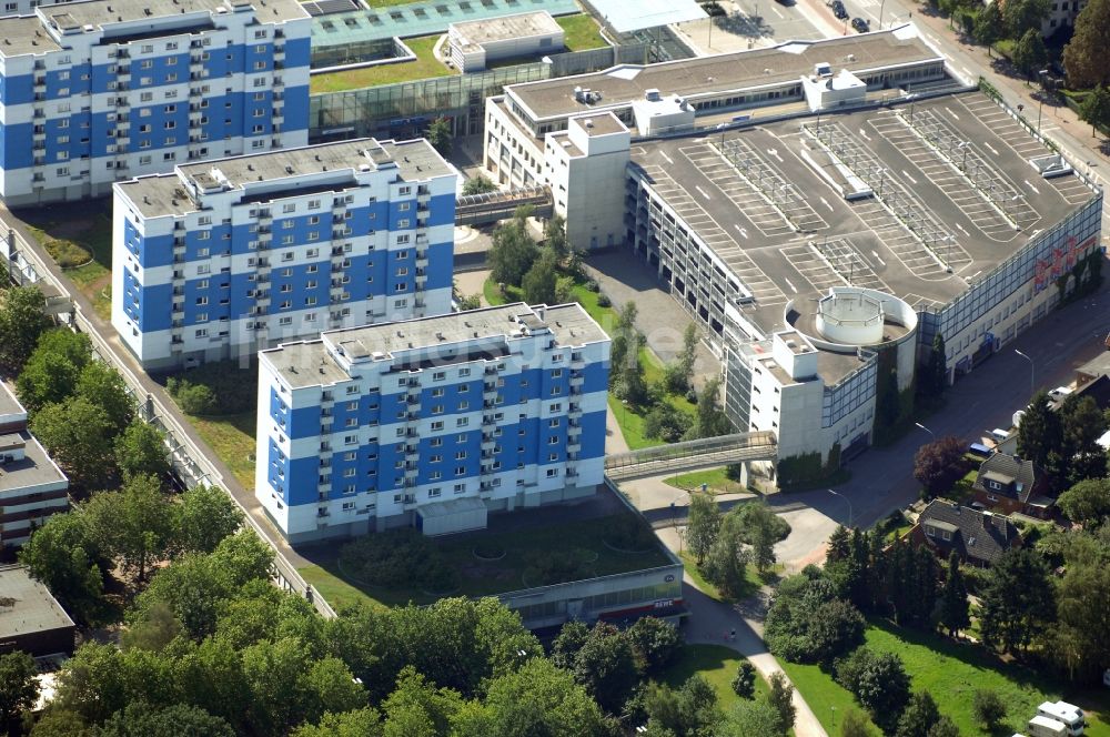 Norderstedt aus der Vogelperspektive: Wohngebiet einer Mehrfamilienhaussiedlung am Herold Center in Norderstedt im Bundesland Schleswig-Holstein, Deutschland