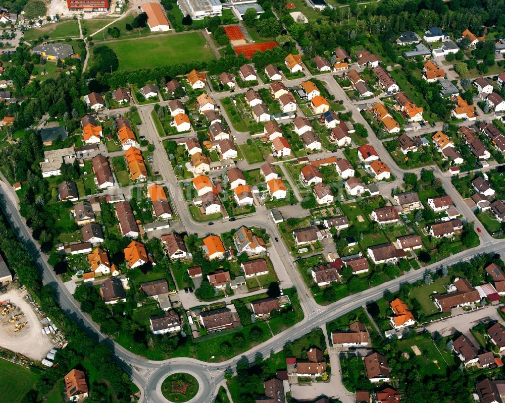 Hohenberg von oben - Wohngebiet der Mehrfamilienhaussiedlung in Hohenberg im Bundesland Bayern, Deutschland