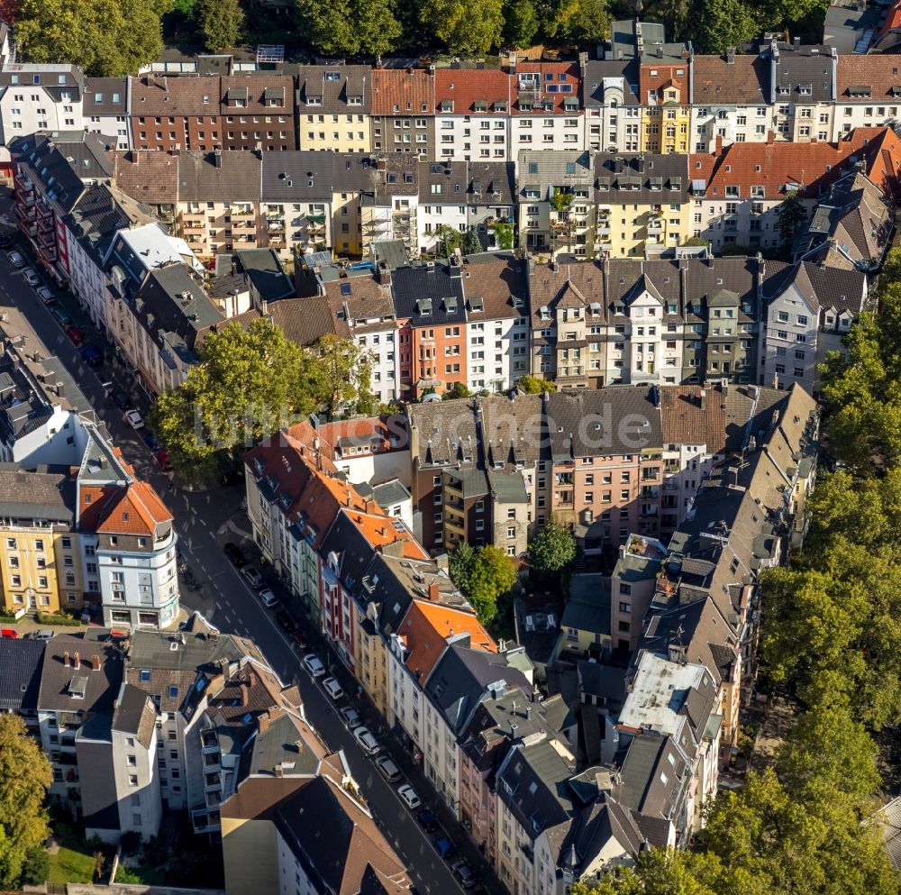 Dortmund von oben - Wohngebiet der Mehrfamilienhaussiedlung Hollestraße - Kleine Beurhausstraße im Ortsteil Westpark in Dortmund im Bundesland Nordrhein-Westfalen, Deutschland