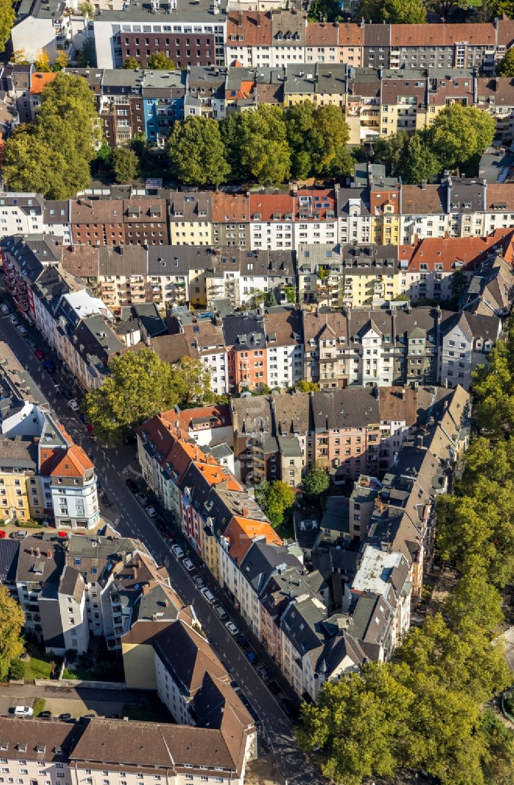 Dortmund aus der Vogelperspektive: Wohngebiet der Mehrfamilienhaussiedlung Hollestraße - Kleine Beurhausstraße im Ortsteil Westpark in Dortmund im Bundesland Nordrhein-Westfalen, Deutschland