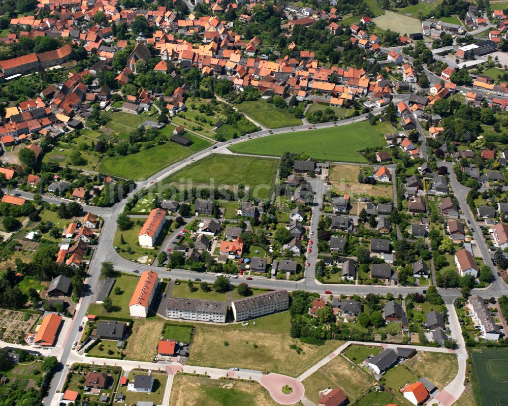 Hornburg von oben - Wohngebiet der Mehrfamilienhaussiedlung in Hornburg im Bundesland Niedersachsen, Deutschland