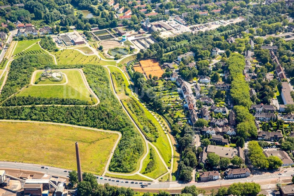 Luftbild Duisburg - Wohngebiet der Mehrfamilienhaussiedlung in Hüttenheim in Duisburg im Bundesland Nordrhein-Westfalen