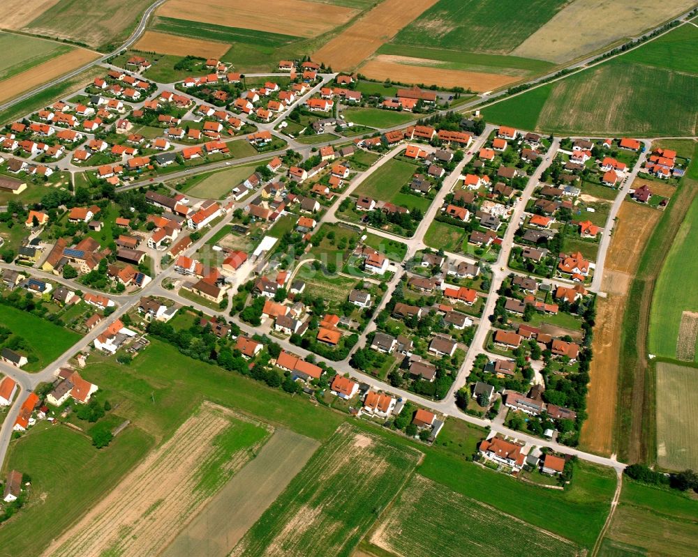 Luftaufnahme Königshofen a.d.Heide - Wohngebiet der Mehrfamilienhaussiedlung in Königshofen a.d.Heide im Bundesland Bayern, Deutschland