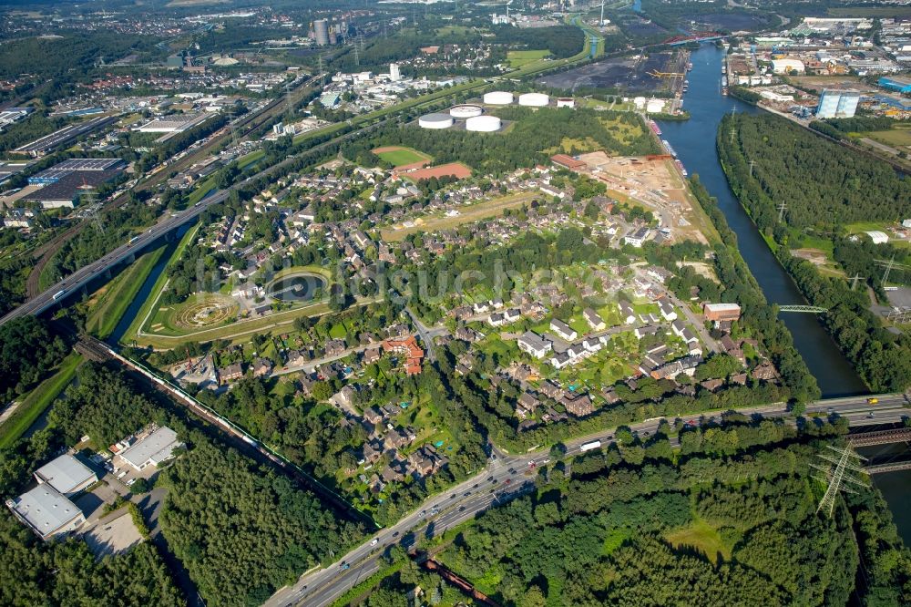 Bottrop aus der Vogelperspektive: Wohngebiet einer Mehrfamilienhaussiedlung Kolonie Ebel in Bottrop im Bundesland Nordrhein-Westfalen