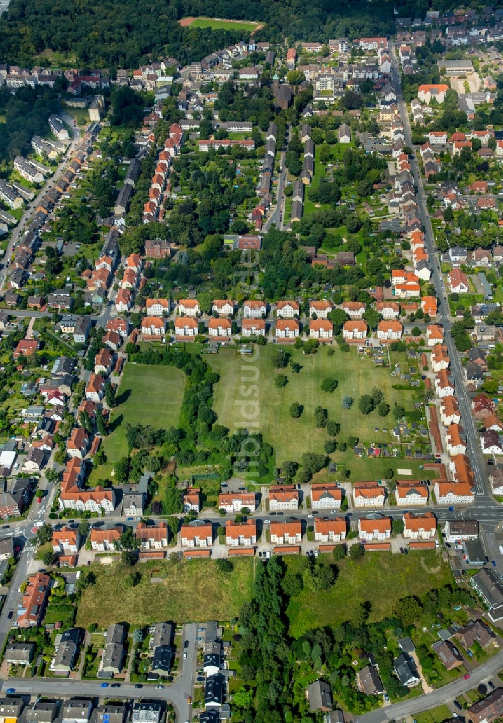 Luftaufnahme Recklinghausen - Wohngebiet einer Mehrfamilienhaussiedlung Kolonie König Ludwig in Recklinghausen im Bundesland Nordrhein-Westfalen