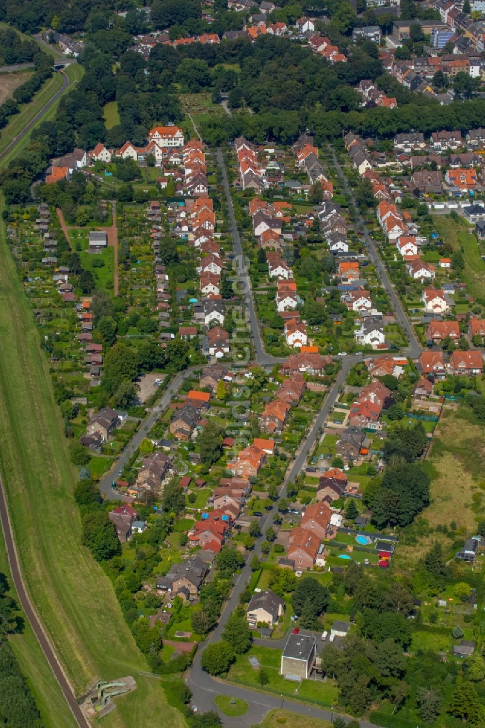 Herne von oben - Wohngebiet der Mehrfamilienhaussiedlung Kolonie Königsgrube in Herne im Bundesland Nordrhein-Westfalen