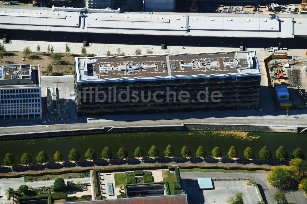 Luftaufnahme Berlin - Wohngebiet der Mehrfamilienhaussiedlung KunstCampus Am Hamburger Bahnhof in Berlin, Deutschland