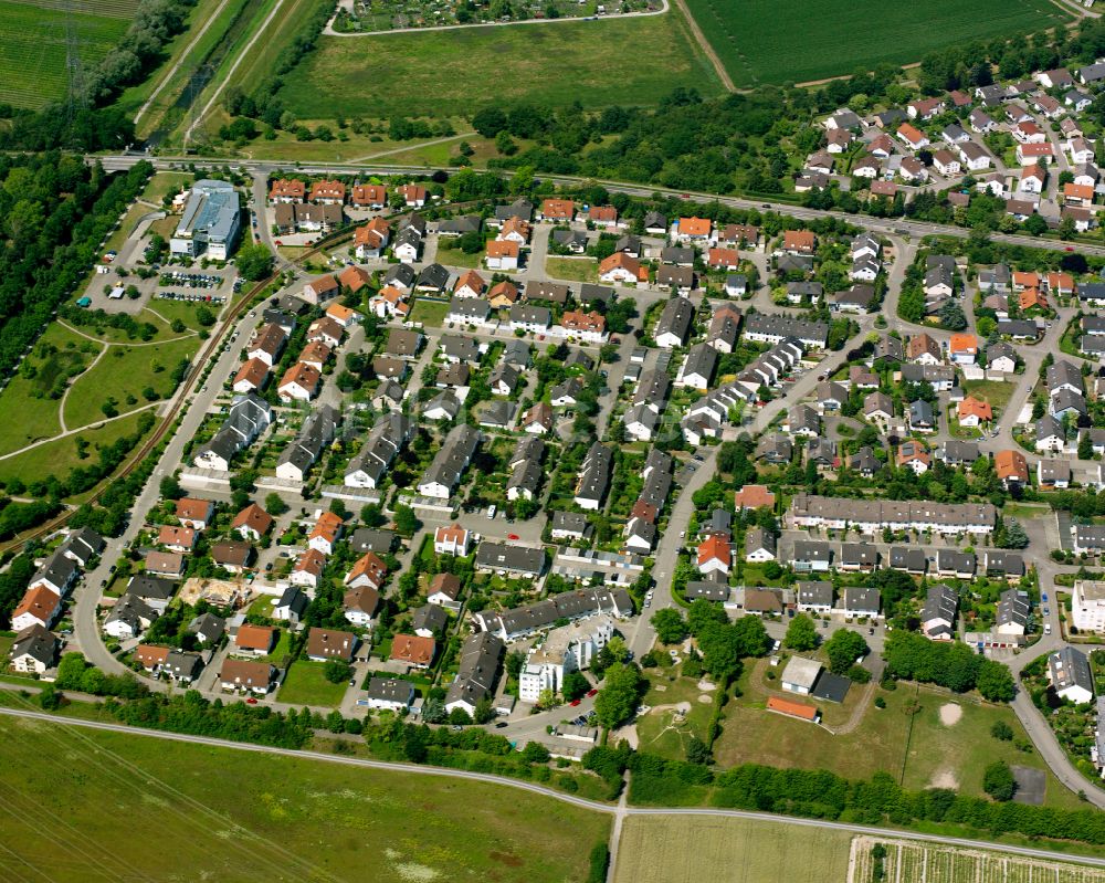 Luftaufnahme Leopoldshafen - Wohngebiet der Mehrfamilienhaussiedlung in Leopoldshafen im Bundesland Baden-Württemberg, Deutschland