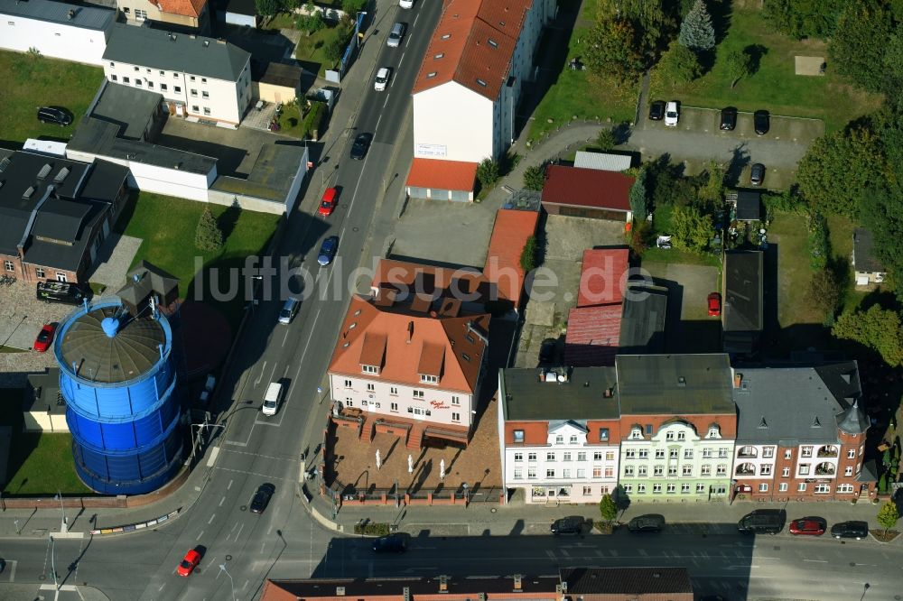 Bernau von oben - Wohngebiet der Mehrfamilienhaussiedlung Lohmühlenstraße - Berliner Straße in Bernau im Bundesland Brandenburg, Deutschland