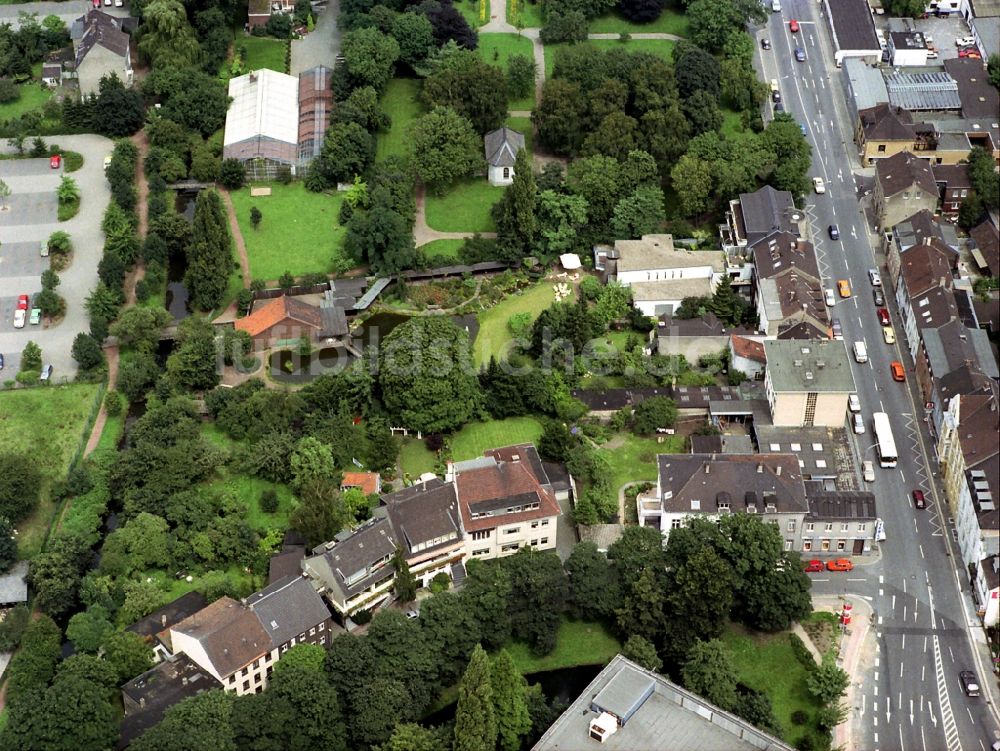 Moers aus der Vogelperspektive: Wohngebiet einer Mehrfamilienhaussiedlung Mühlenstraße - Rheinberger Straße in Moers im Bundesland Nordrhein-Westfalen