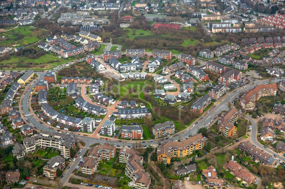 Luftbild Mülheim an der Ruhr - Wohngebiet einer Mehrfamilienhaussiedlung in Mülheim an der Ruhr im Bundesland Nordrhein-Westfalen