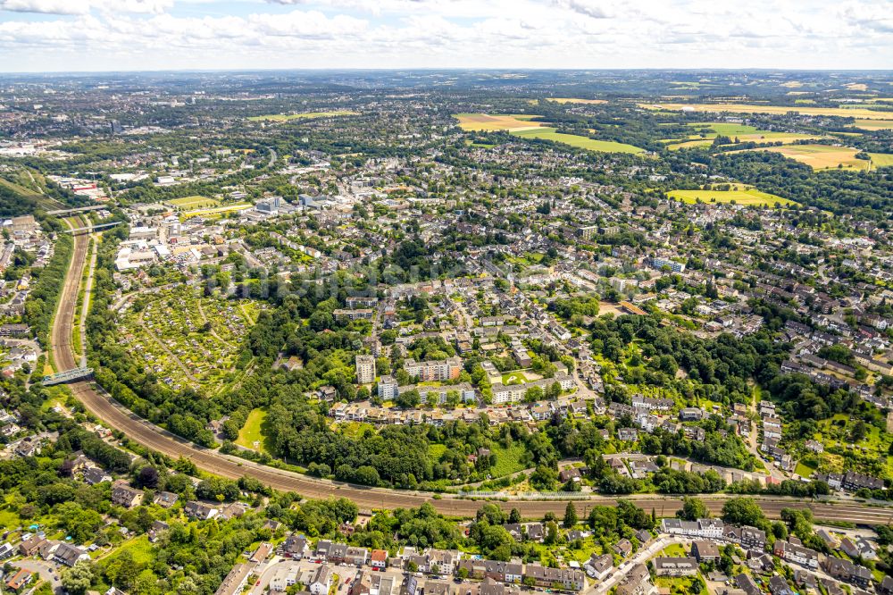 Luftbild Mülheim an der Ruhr - Wohngebiet der Mehrfamilienhaussiedlung in Mülheim an der Ruhr im Bundesland Nordrhein-Westfalen, Deutschland