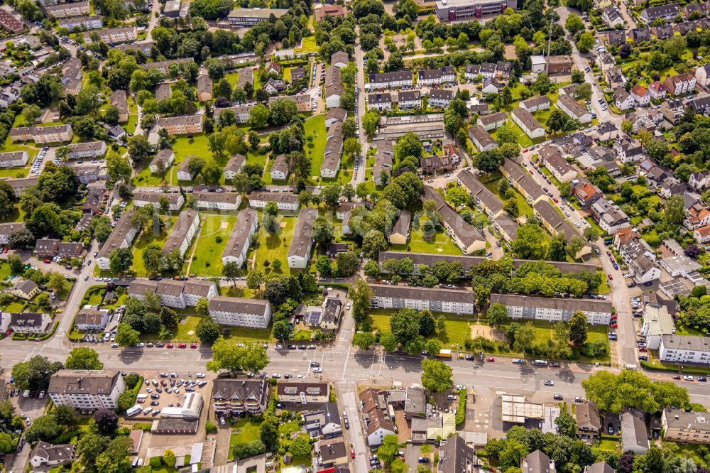 Mülheim an der Ruhr von oben - Wohngebiet der Mehrfamilienhaussiedlung in Mülheim an der Ruhr im Bundesland Nordrhein-Westfalen, Deutschland