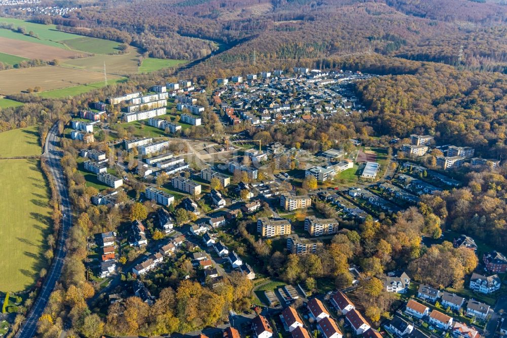 Luftaufnahme Neheim - Wohngebiet der Mehrfamilienhaussiedlung in Neheim im Bundesland Nordrhein-Westfalen, Deutschland